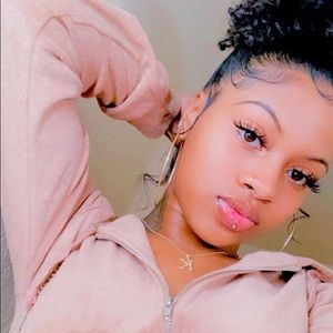 Meet your Posher, Nene